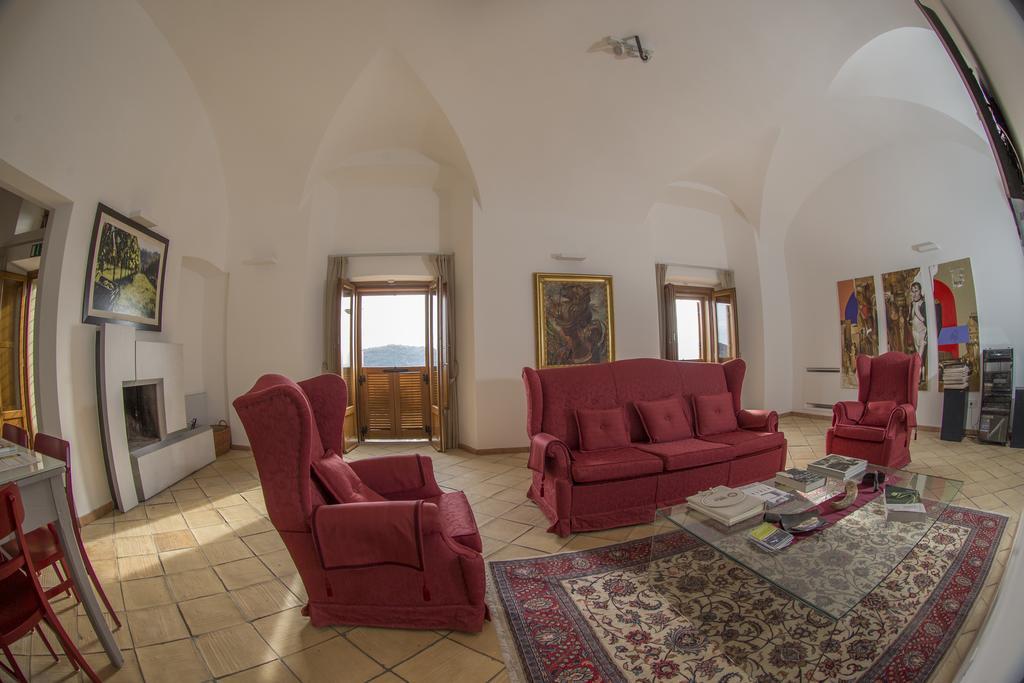 Вилла Palazzo Tronconi Arce Экстерьер фото
